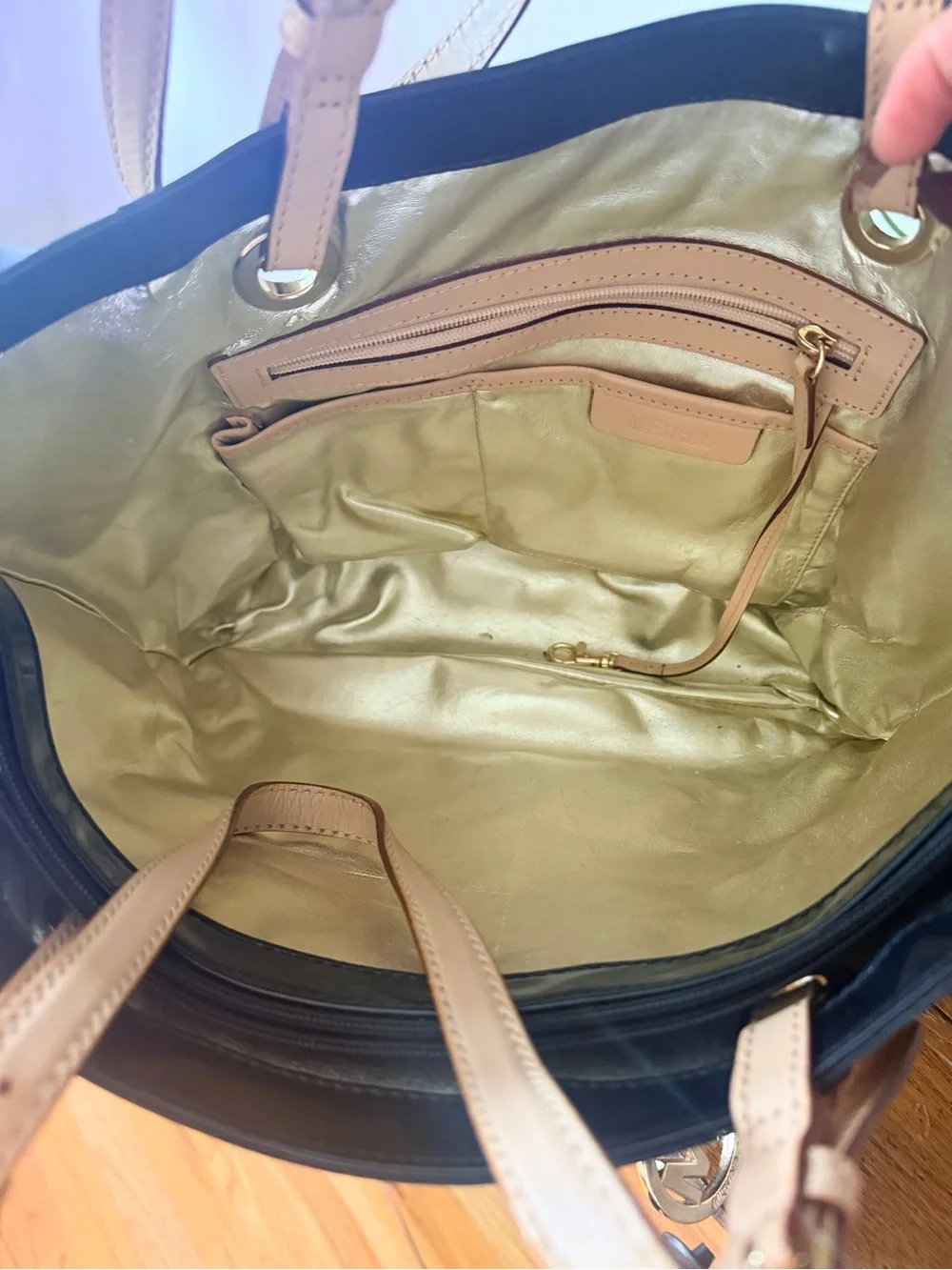 Dooney & Bourke Green Monogram Crossbody with Brown Leather Trim - Picture 4 of 4